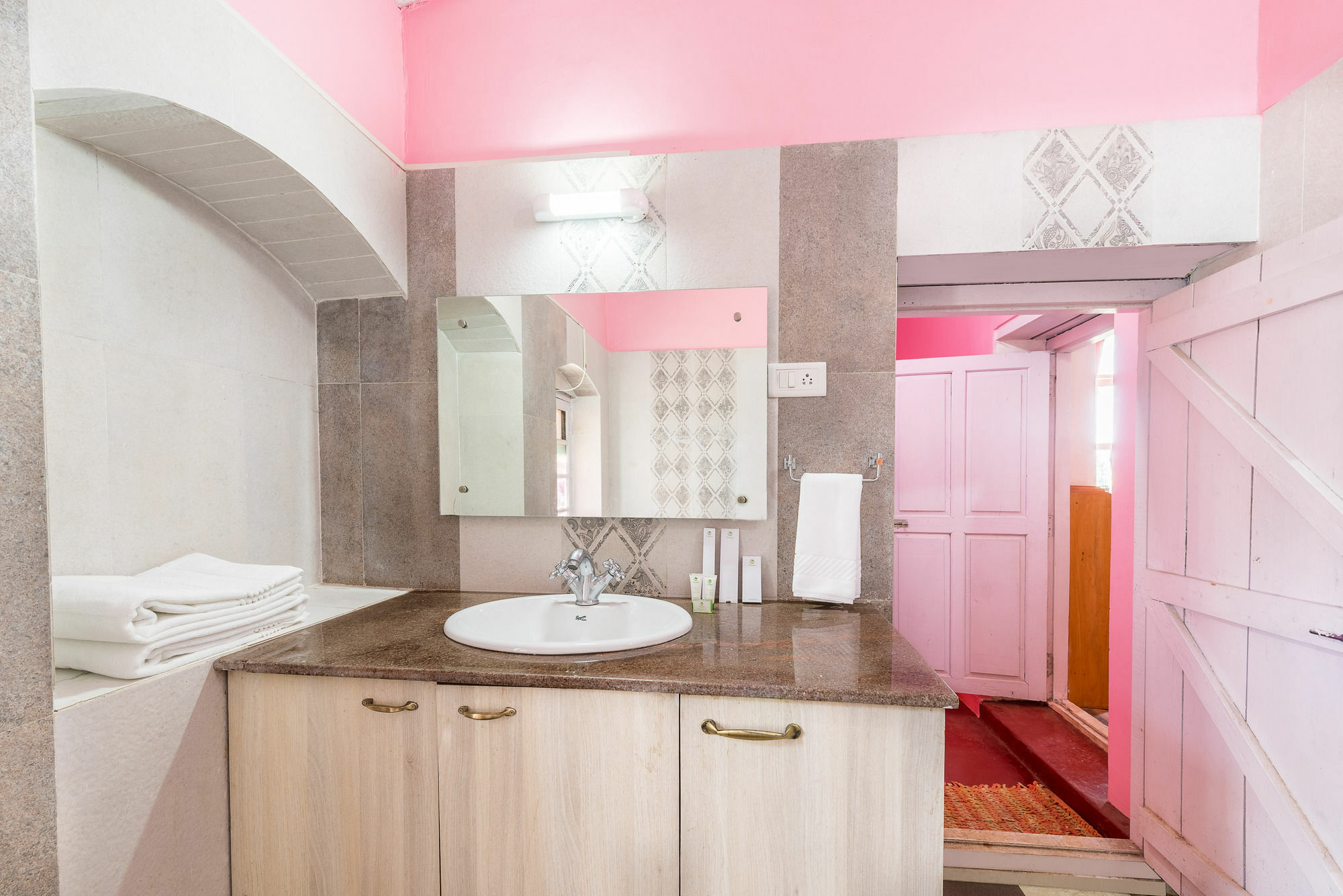 Itsy By Treebo - Rosefield Heritage Udagamandalam Exterior foto
